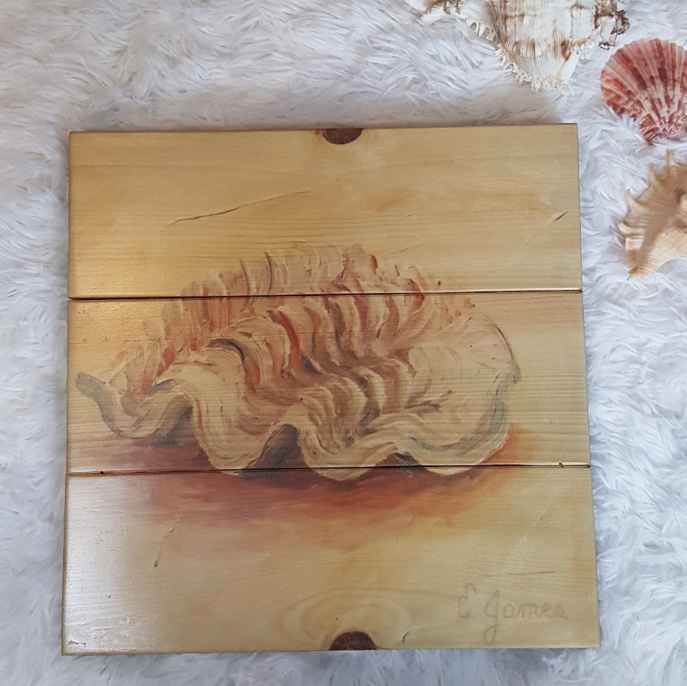 WGI Wood Seashell Art Print
